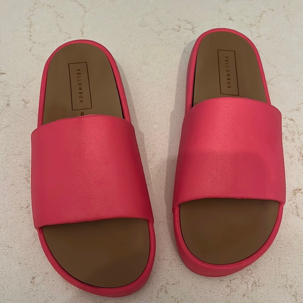 Yellow Box Flatform Sandals